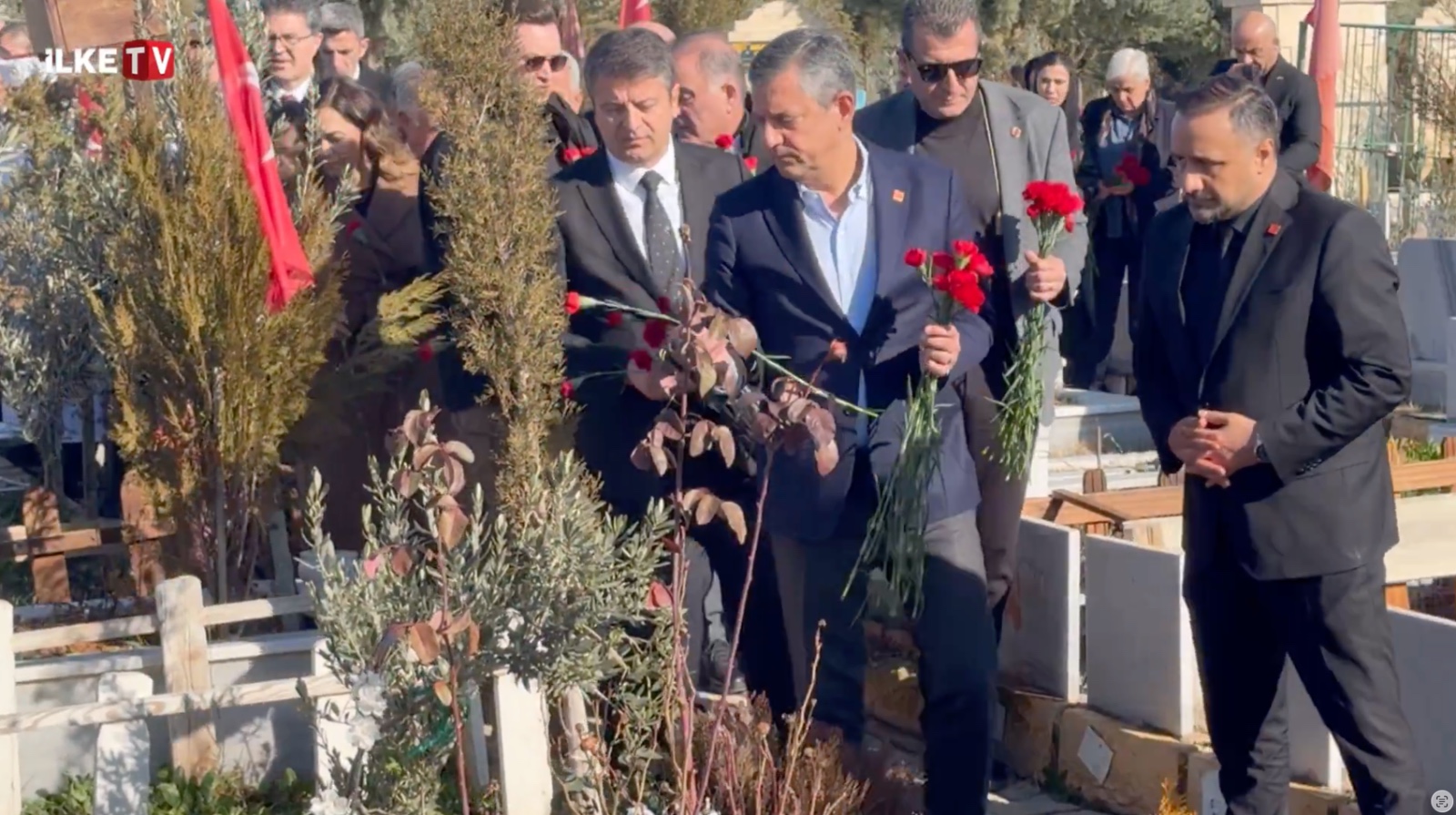 Özgür Özel 6 Şubat’ın yıldönümünde Adıyaman’da