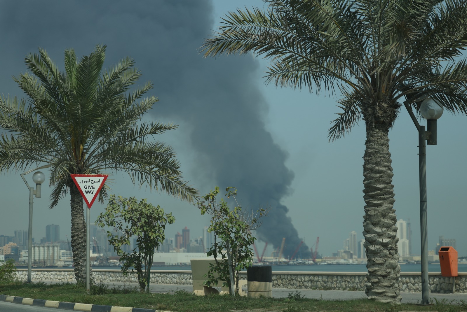 İran, ABD üslerini hedef aldı: Bahreyn, Kuveyt, Abu Dabi ve Katar’da patlama sesleri