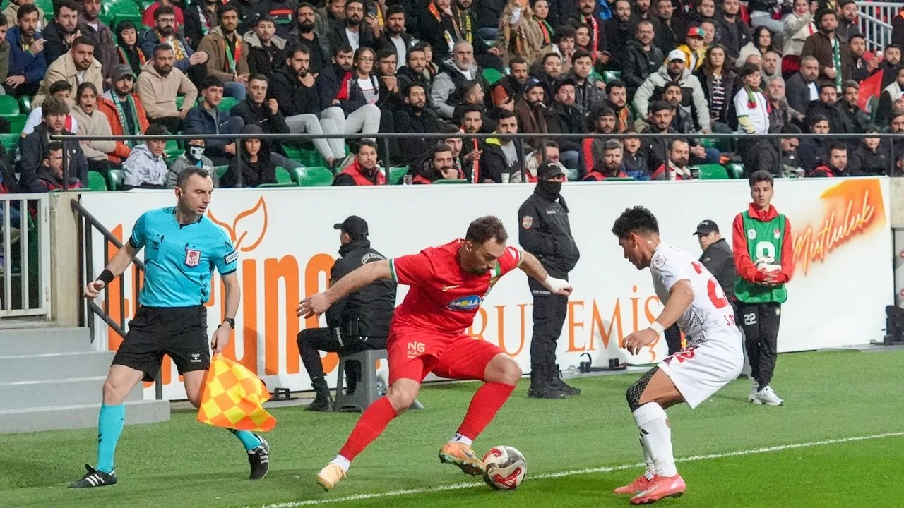 Amedspor ‘derbide’ evinde hata yapmadı, son ‘nefeste’ kzandı: 1-0