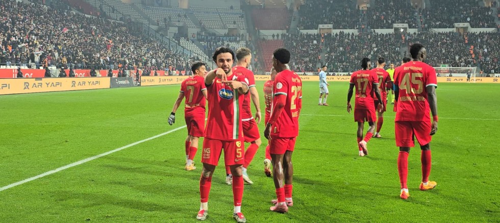 Amedspor gol yağdırdı: Konuk ettiği Adana Demirspor’a 7-0’lık fark