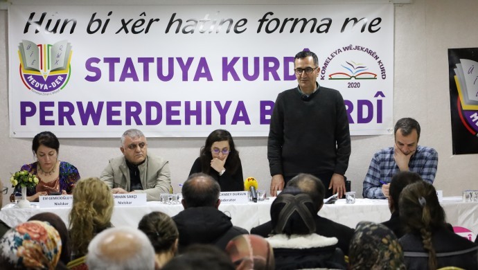 21 Şubat Dünya Anadil Günü: Van ve Bitlis’te dil panelleri