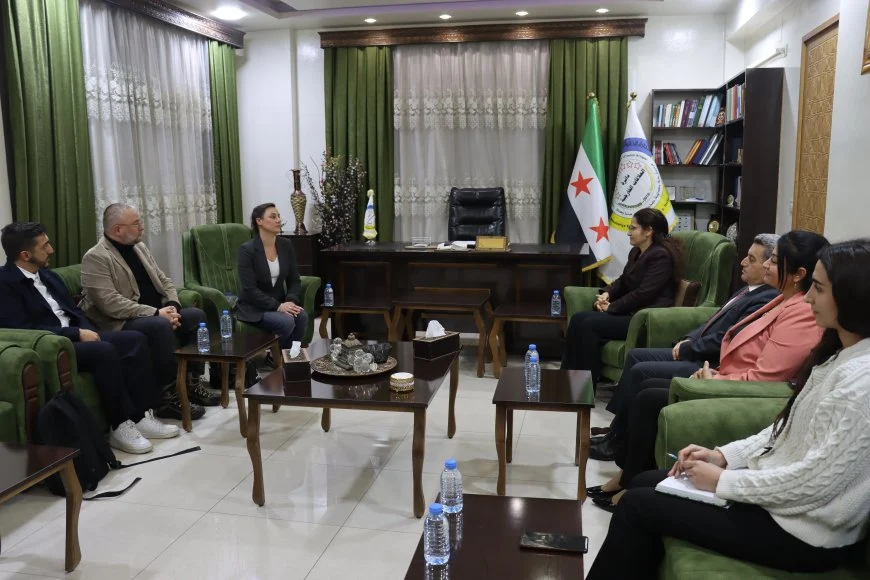 Fransız milletvekillerinden Kuzeydoğu Suriye’ye ziyaret