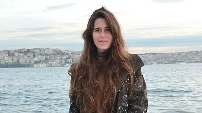 Ünlülere yönelik uyuşturucu operasyonu: Çeşme Belediye Başkanı Lal Denizli ifadeye çağrıldı