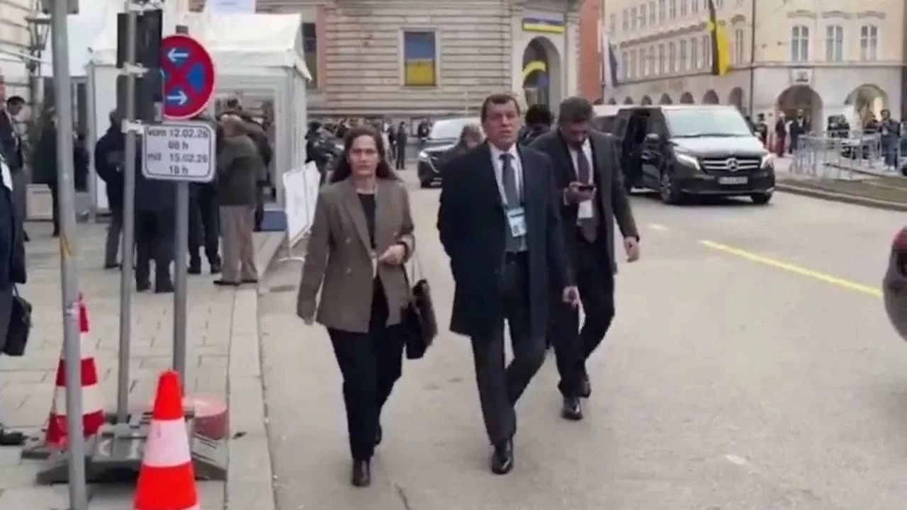 Münih güvenlik konferansında ikinci gün oturumları başladı: Bugün neler konuşulacak?