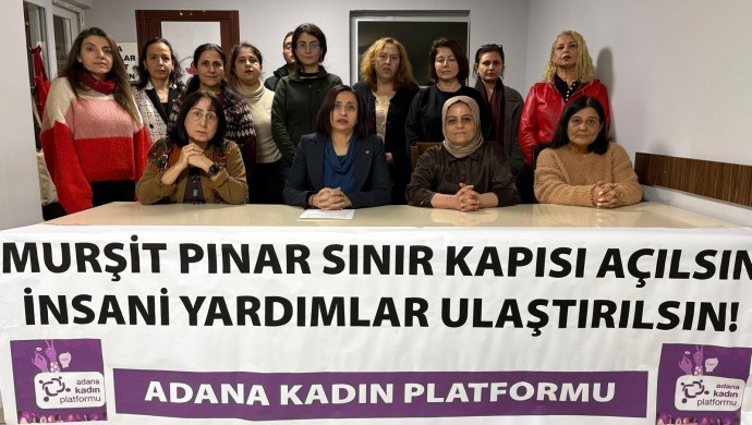 Kobani’de insani krizi sürüyor: Kadınlardan ‘Mürşitpınar Sınır Kapısı açılsın’ çağrısı