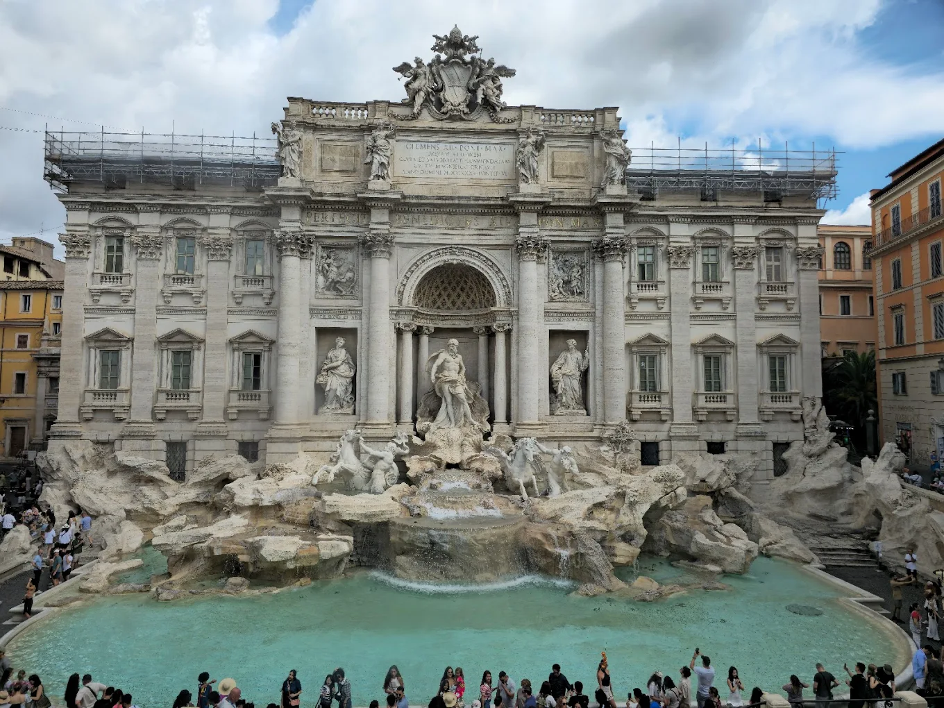 Tarihi Trevi Çeşmesi’ni ziyaret etmek artık ücretli