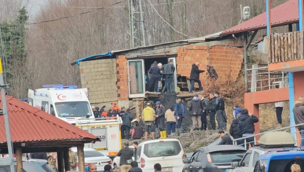 Zonguldak’ta maden ocağında göçük: 3 işçi göçük altında