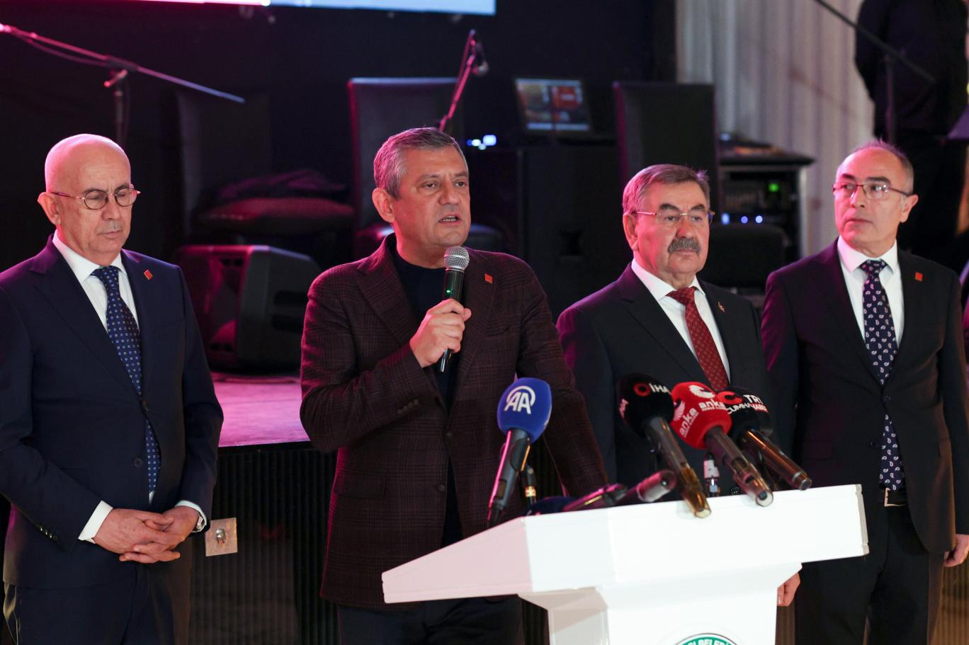 Özgür Özel: Türkiye, Gazze Barış Masası’ndan kalkmalı