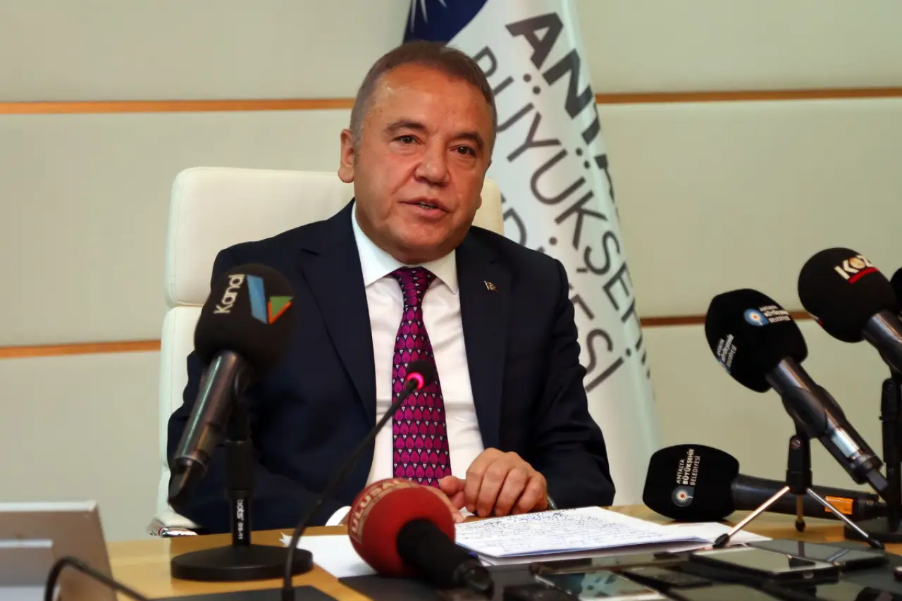 Antalya Büyükşehir davası: Muhittin Böcek hakim karşısında