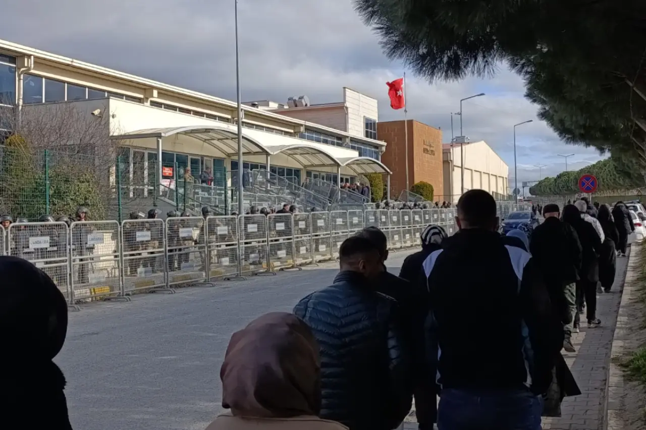 İBB davası CHP’lilere ve izleyicilere kapatıldı