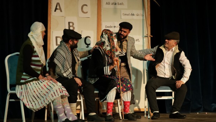 Dünya Tiyatro Günü: ‘Tiyatro toplumsal olmak zorunda’