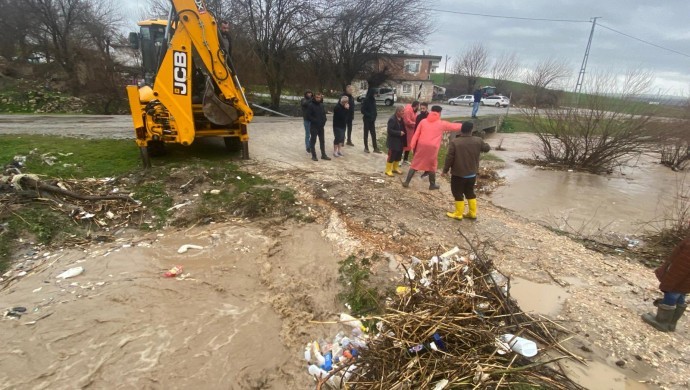 Silvan’da yağış: 4 mahallede sel meydana geldi
