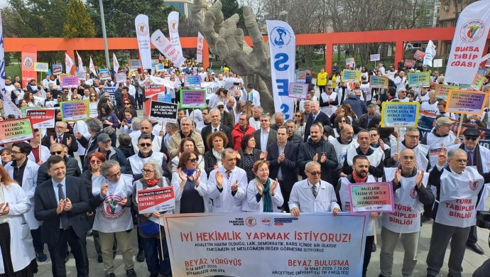 Beyaz Yürüyüş Ankara’ya ulaştı: Savaşın olduğu yerde sağlık olmaz