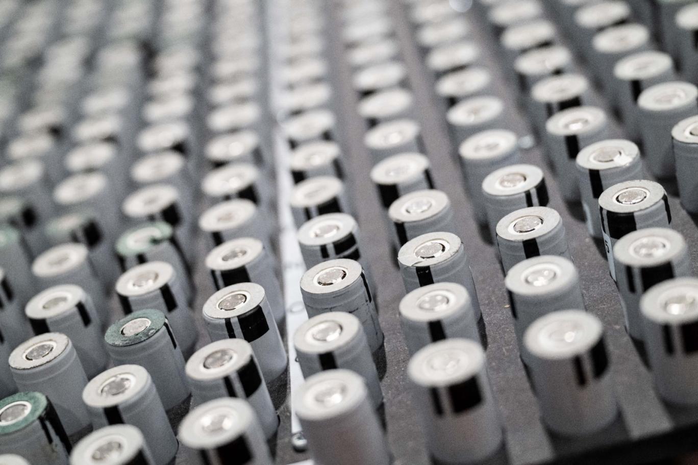 Çin’de geliştirilen yeni batarya, elektrikli araçların menzilini iki katına çıkarabilir