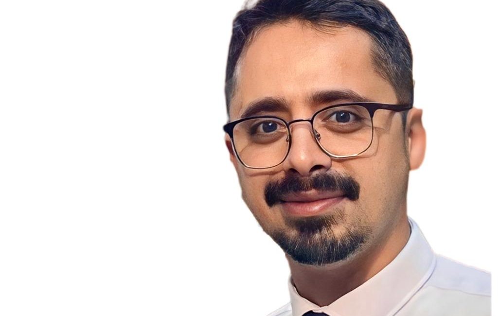 Ağrı’da ‘bu halk yalnız değildir’ diyen doktor görevden uzaklaştırıldı