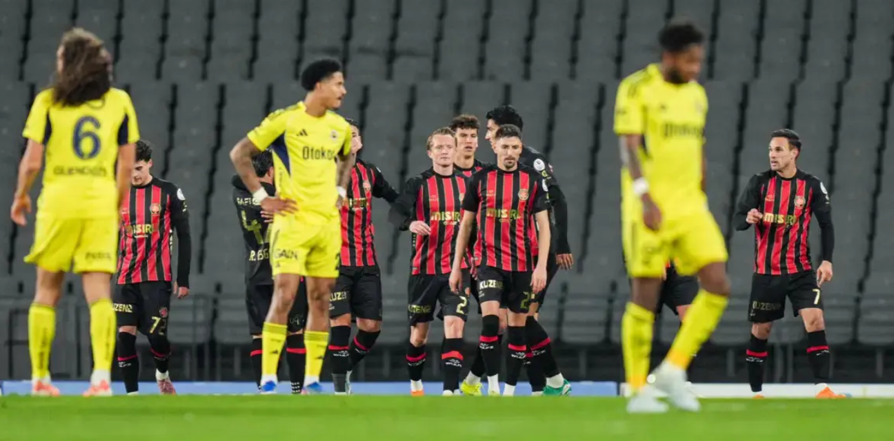 Fenerbahçe namağlup unvanını Olimpiyat Stadı’nda bıraktı: 2-0