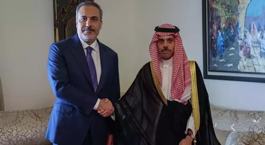 Dışişleri Bakanı Hakan Fidan, Suudi Arabistanlı mevkidaşı Faysal bin Ferhan ile görüştü