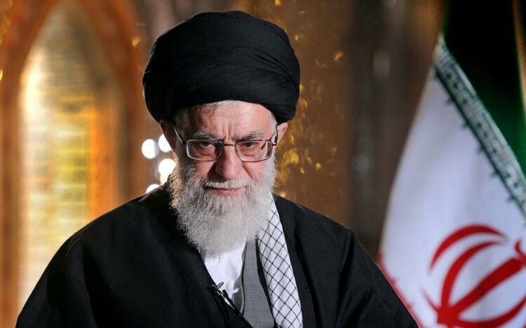 İran’ın Hümeyni’den sonraki ikinci dini lideri: Ali Hamaney kimdir?