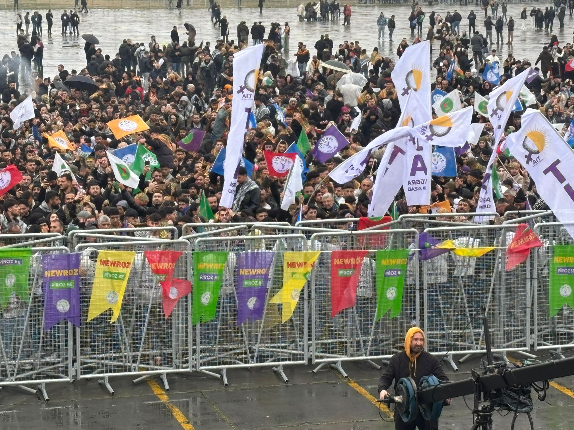 İstanbul’da Newroz kutlanıyor: Yenikapı’da alana girişler başladı