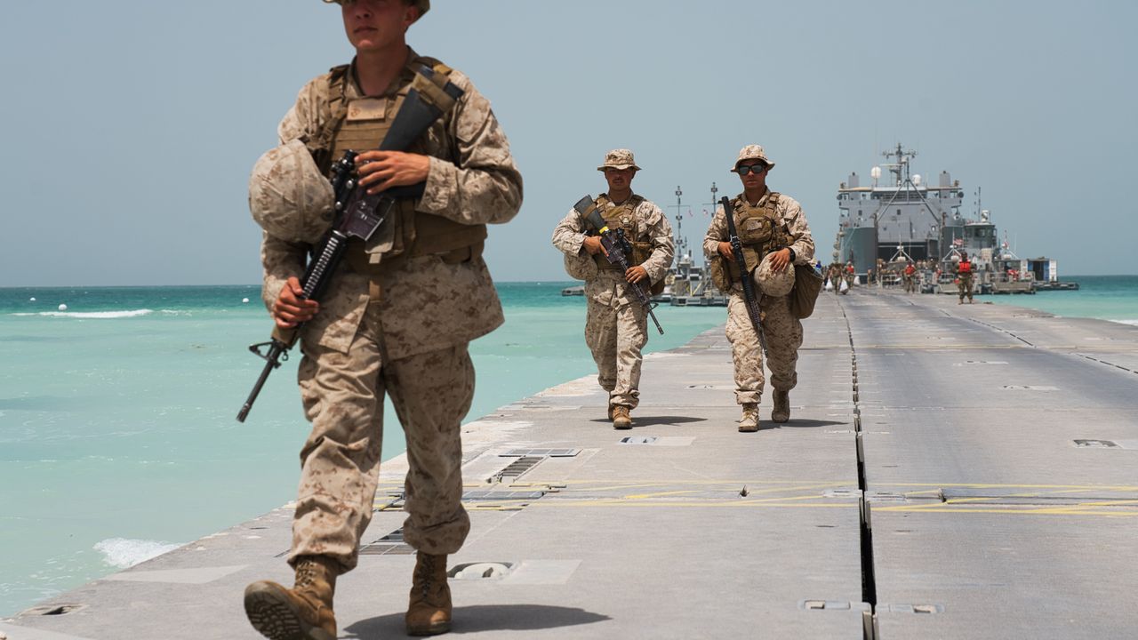 Reuters: Trump İran’a kara harekatını masaya yatırdı