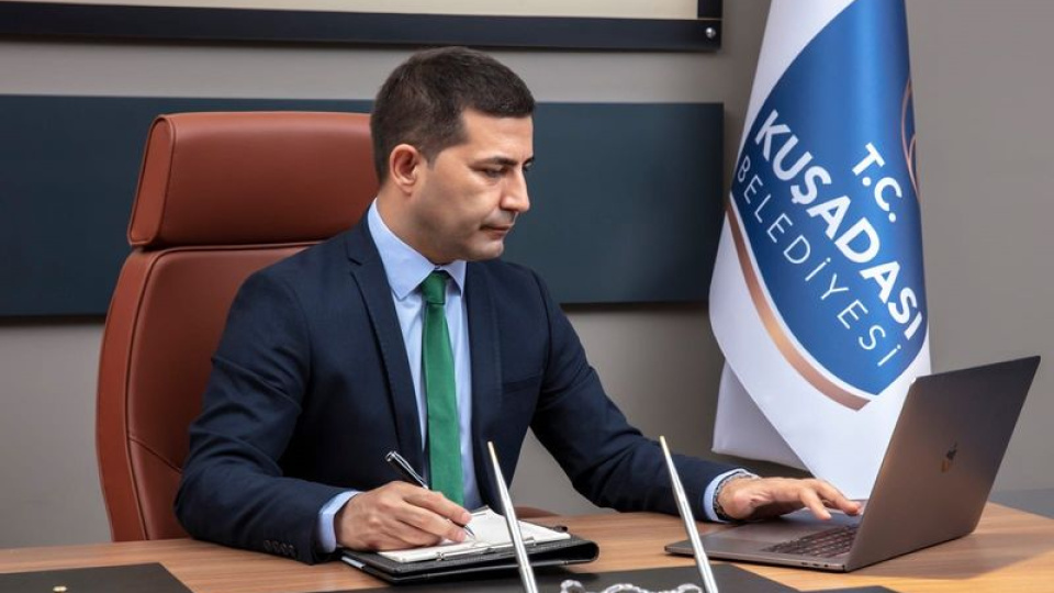 Kuşadası Belediye Başkanı tutuklandı