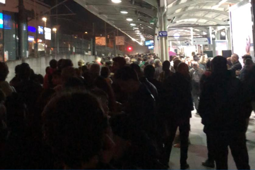 Marmaray’da arıza: Ayrılıkçeşmesi–Söğütlüçeşme duraklarında gecikme yaşanıyor