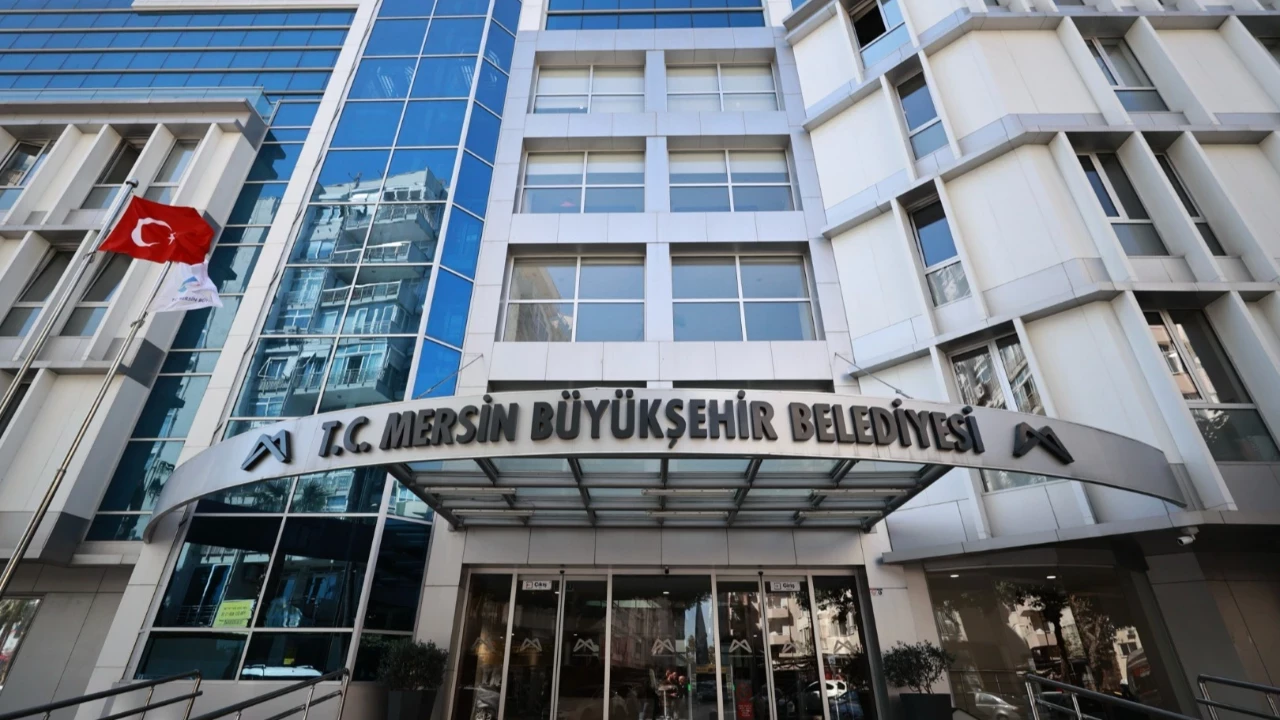 Mersin Büyükşehir Belediyesi soruşturması: 22 kişiden 7’si tutuklandı