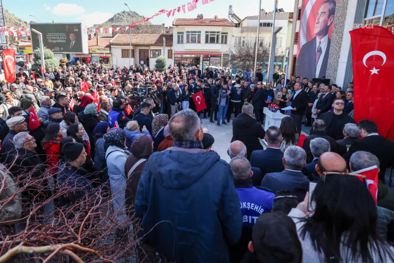 Özgür Özel: Tehdit edilen CHP’li Sivrihisar Belediye Başkanı’na koruma verilmedi