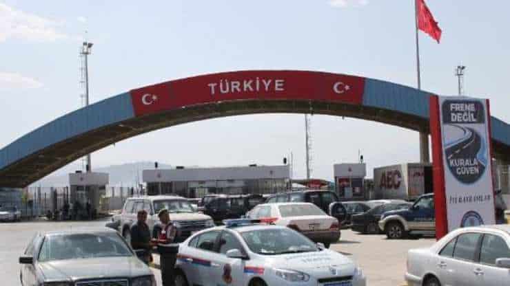 Şam, Afrin ile Türkiye arasındaki sınır kapısını kapattı