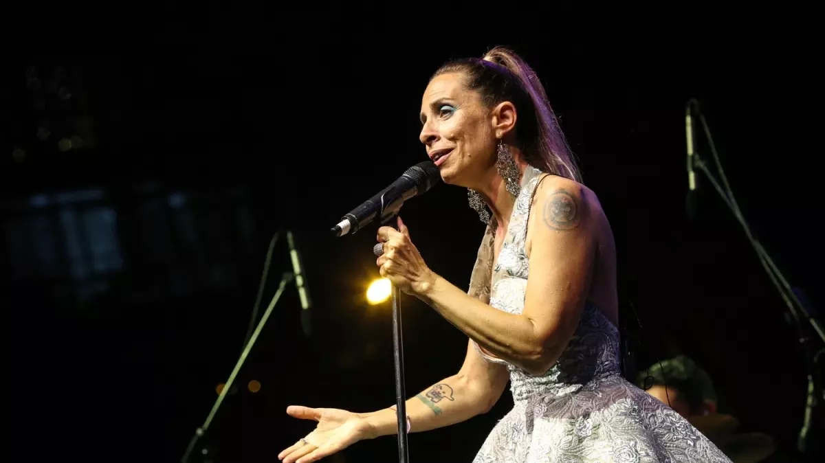 Zeynep Casalini Diyarbakır Newroz programını iptal ettiğini duyurdu