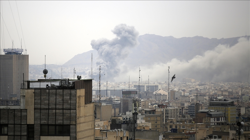 Savaşta 32. gün | Trump görüntüleri paylaştı: İsfahan, Tahran ve Zencan bombalandı