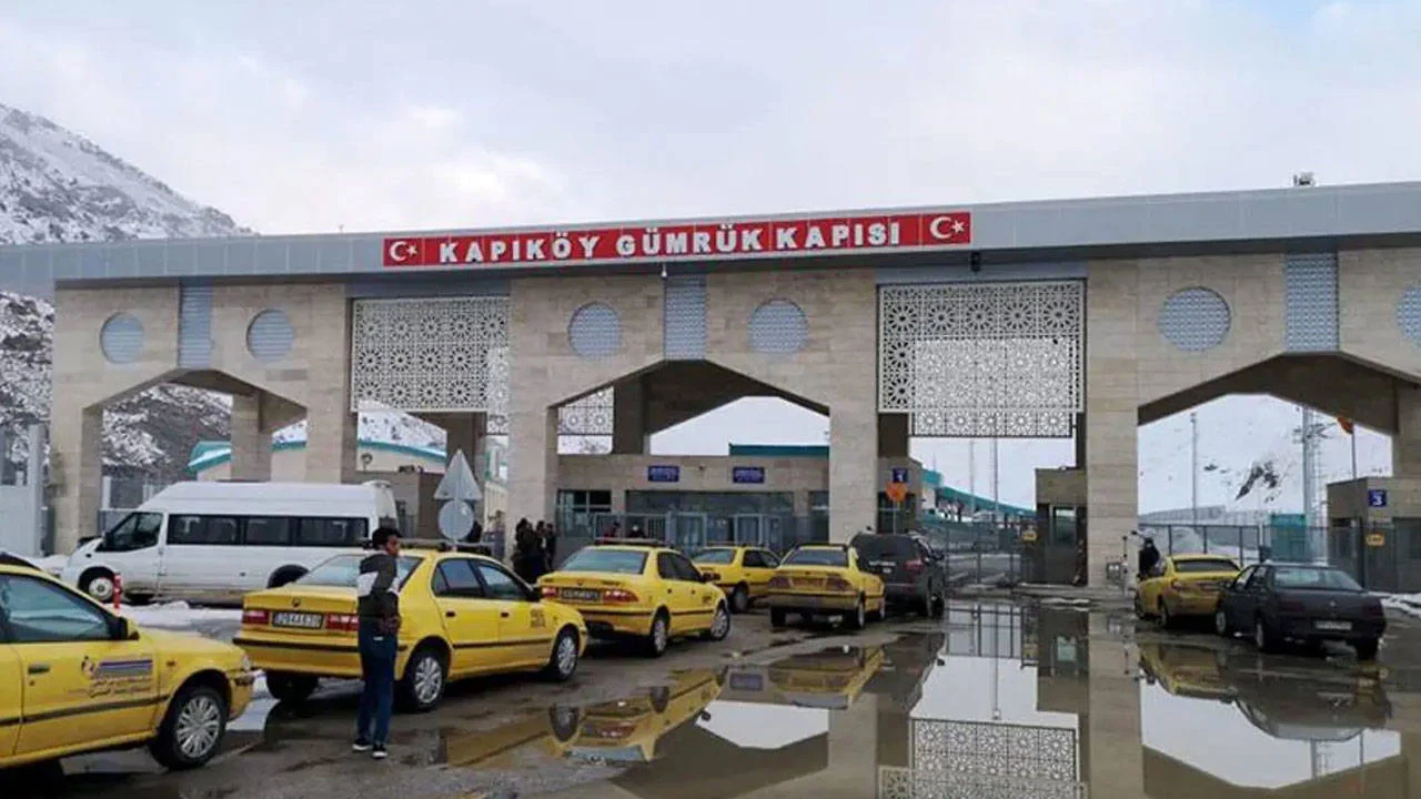İran’dan günübirlik geçişler durduruldu