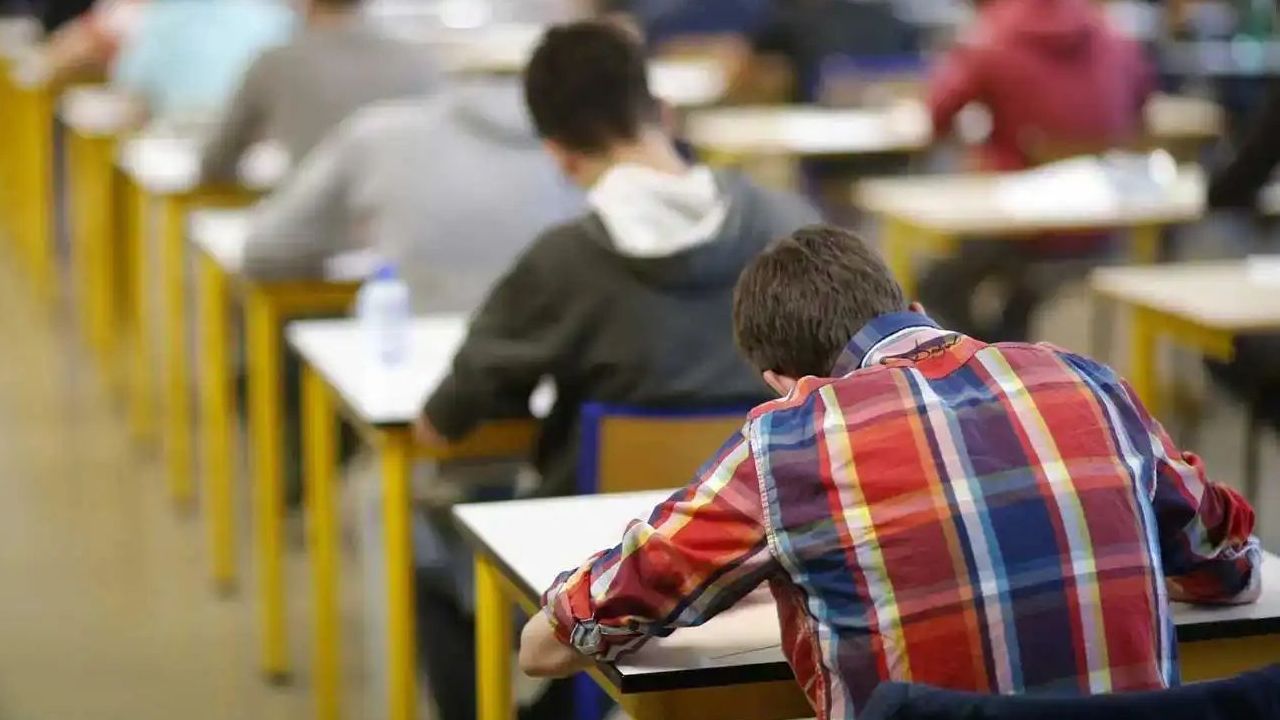 YKS’ ye 2 milyon 425 bin 560 aday başvurdu: En genç aday 16, en yaşlı aday 87 yaşında