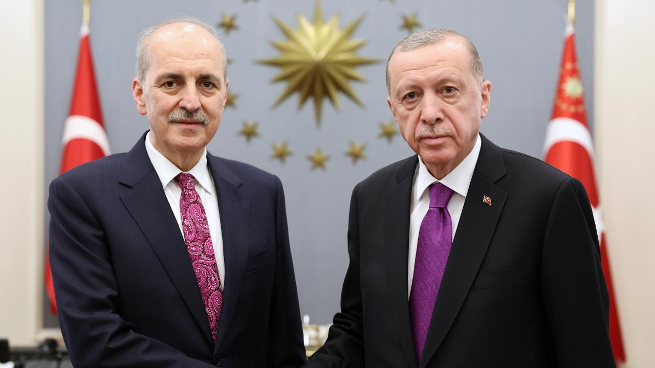 Cumhurbaşkanı Erdoğan, Numan Kurtulmuş ile görüşüyor