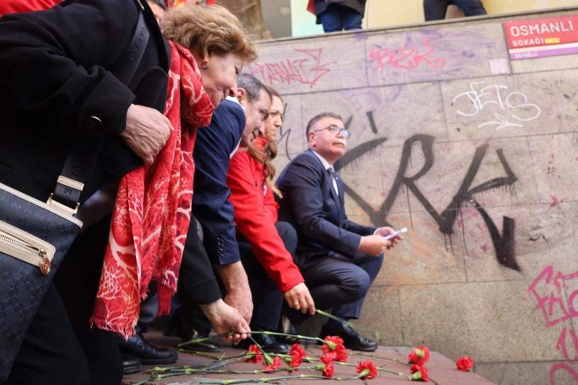 1977 ve 1989 1 Mayısları: Taksim ve Şişhane’de katledilenler anıldı