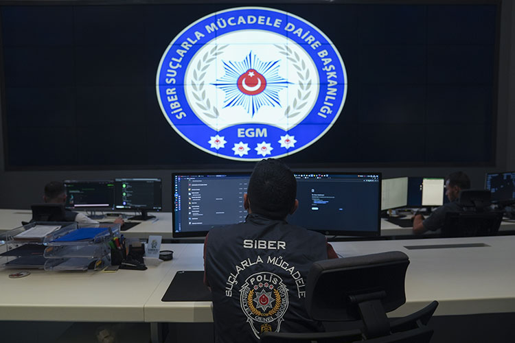 Okul saldırıları sonrası sosyal medya paylaşımlarına soruşturma