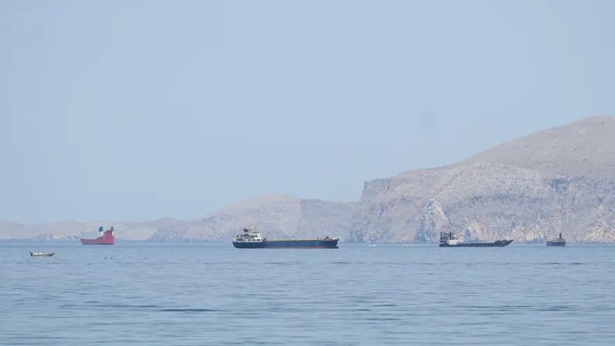 Hürmüz Boğazı’nda ABD ablukası sürüyor | CENTCOM: 37 gemi geri çevrildi