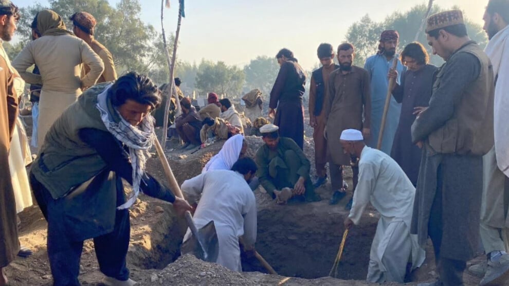 Pakistan-Afganistan hattında çatışmalar sürüyor: ‘Üniversite vuruldu, ölü ve yaralılar var’