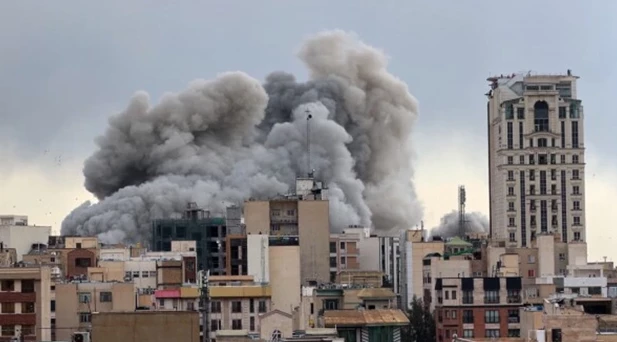 Savaşın 39. günü | Trump süreyi uzatacak mı yoksa büyük saldırı başlayacak mı?