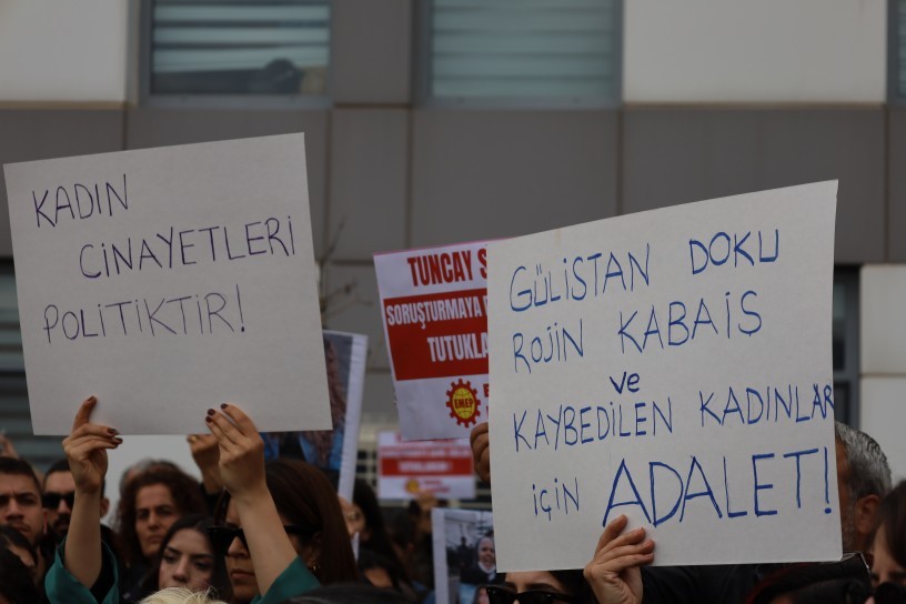 Kadınlar Gülistan Doku için adliye önünde: Süleyman Soylu soruşturmaya dahil edilsin