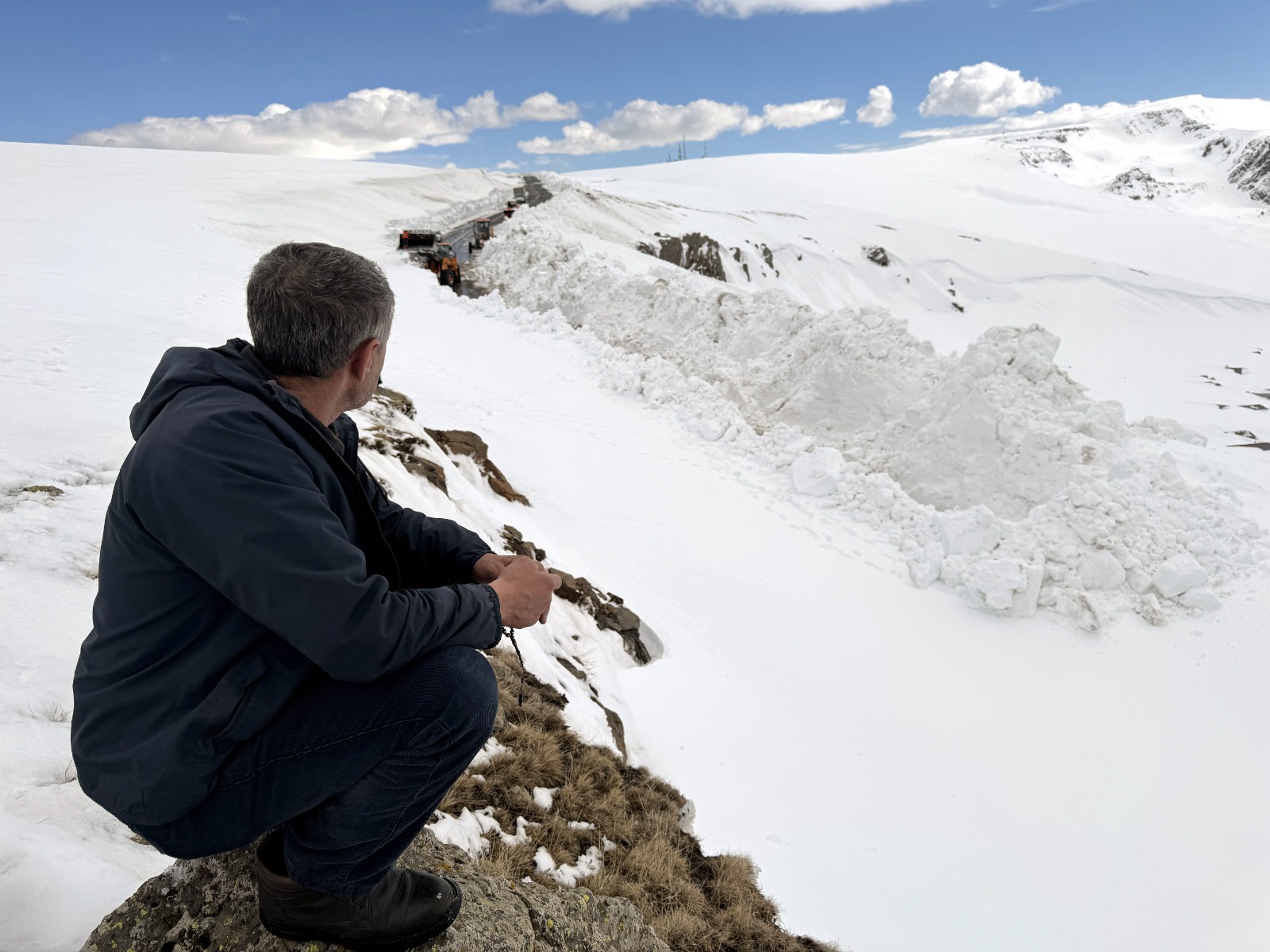 Ardahan-Ardanuç kara yolu yaklaşık 4 ay sonra ulaşıma açıldı