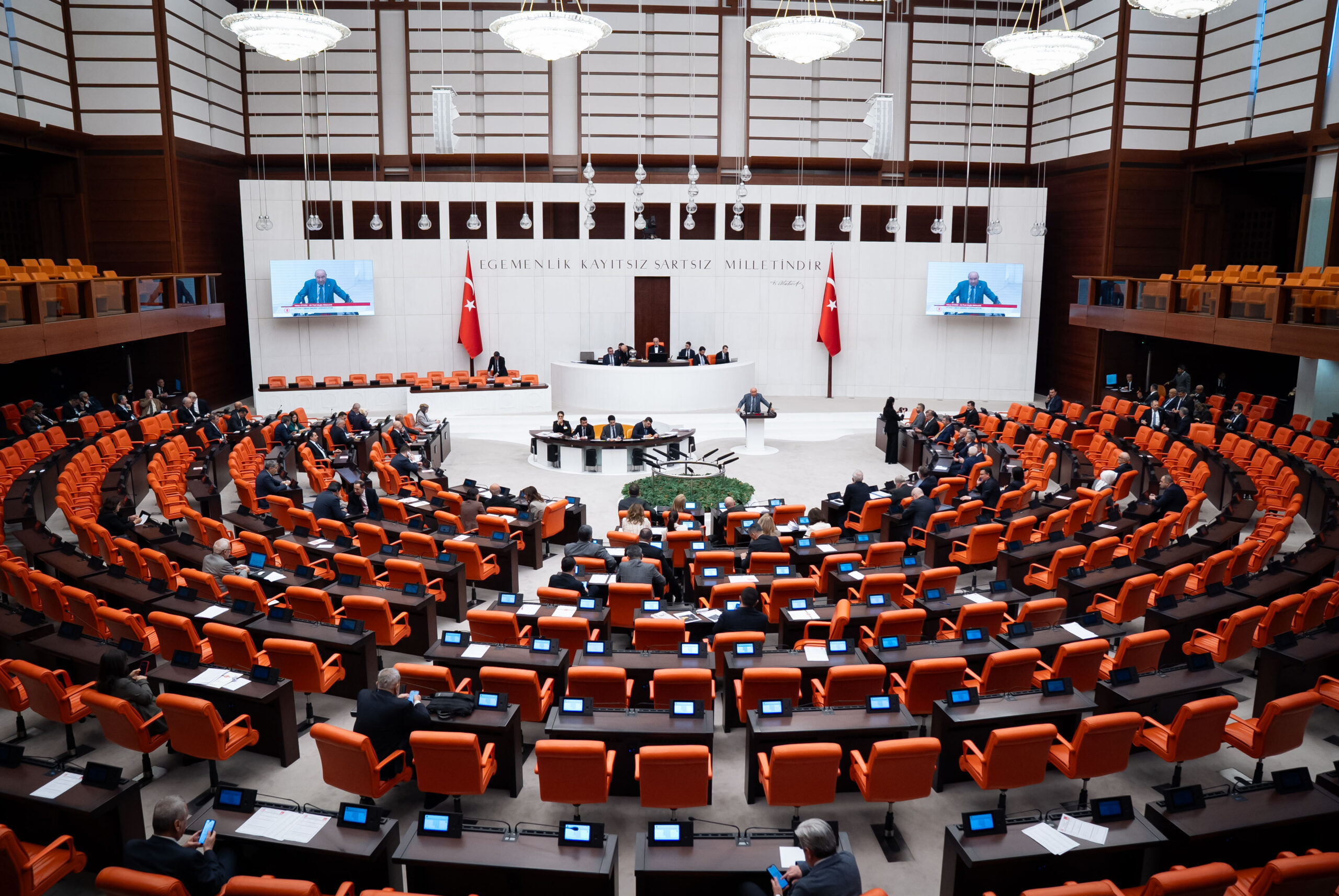 DEM Parti: Amedspor maçı TRT’de canlı yayınlansın