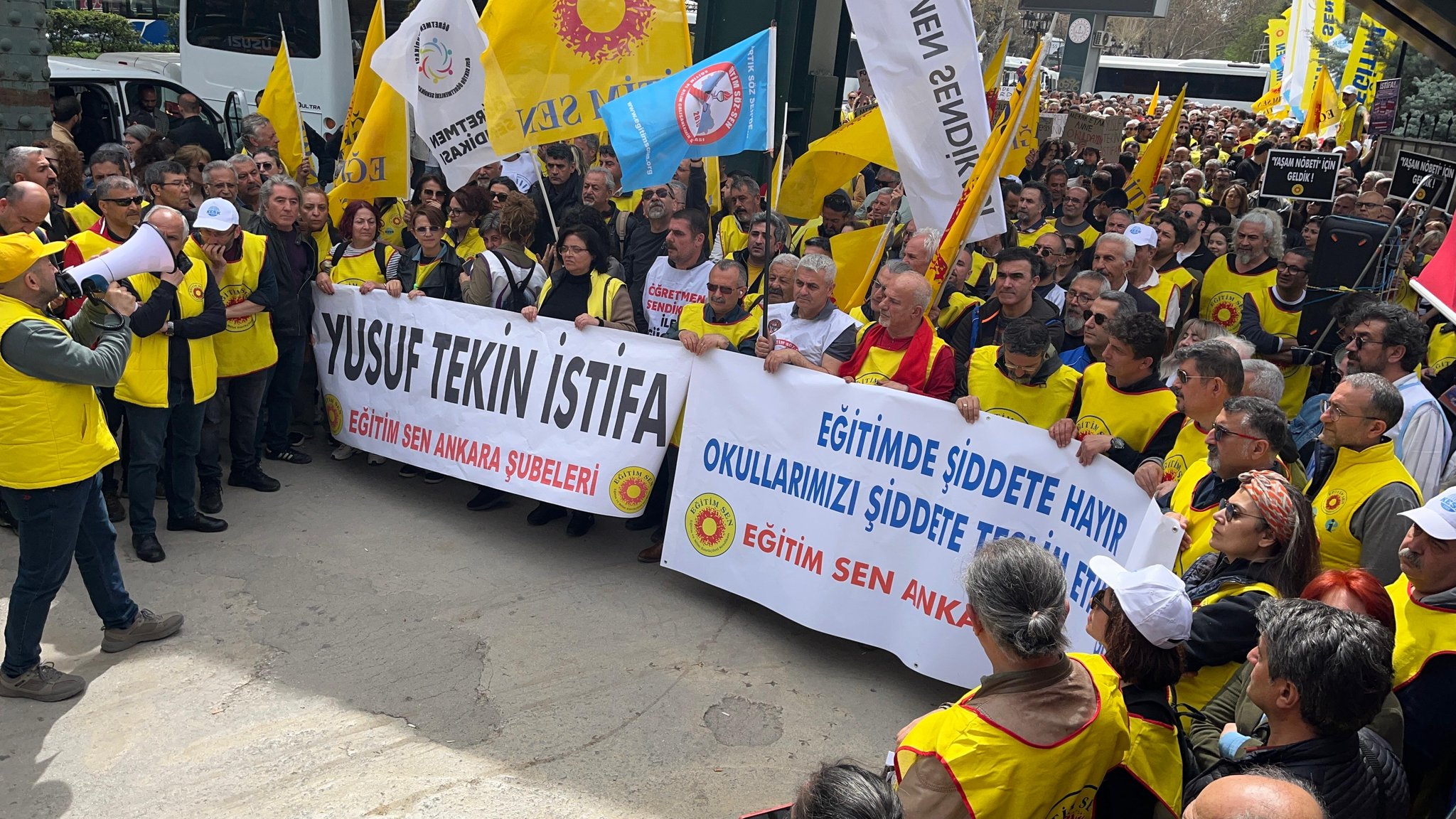 Eğitim emekçilerinin ‘Yaşam Nöbeti’ sürüyor: Görünmeyen failler var