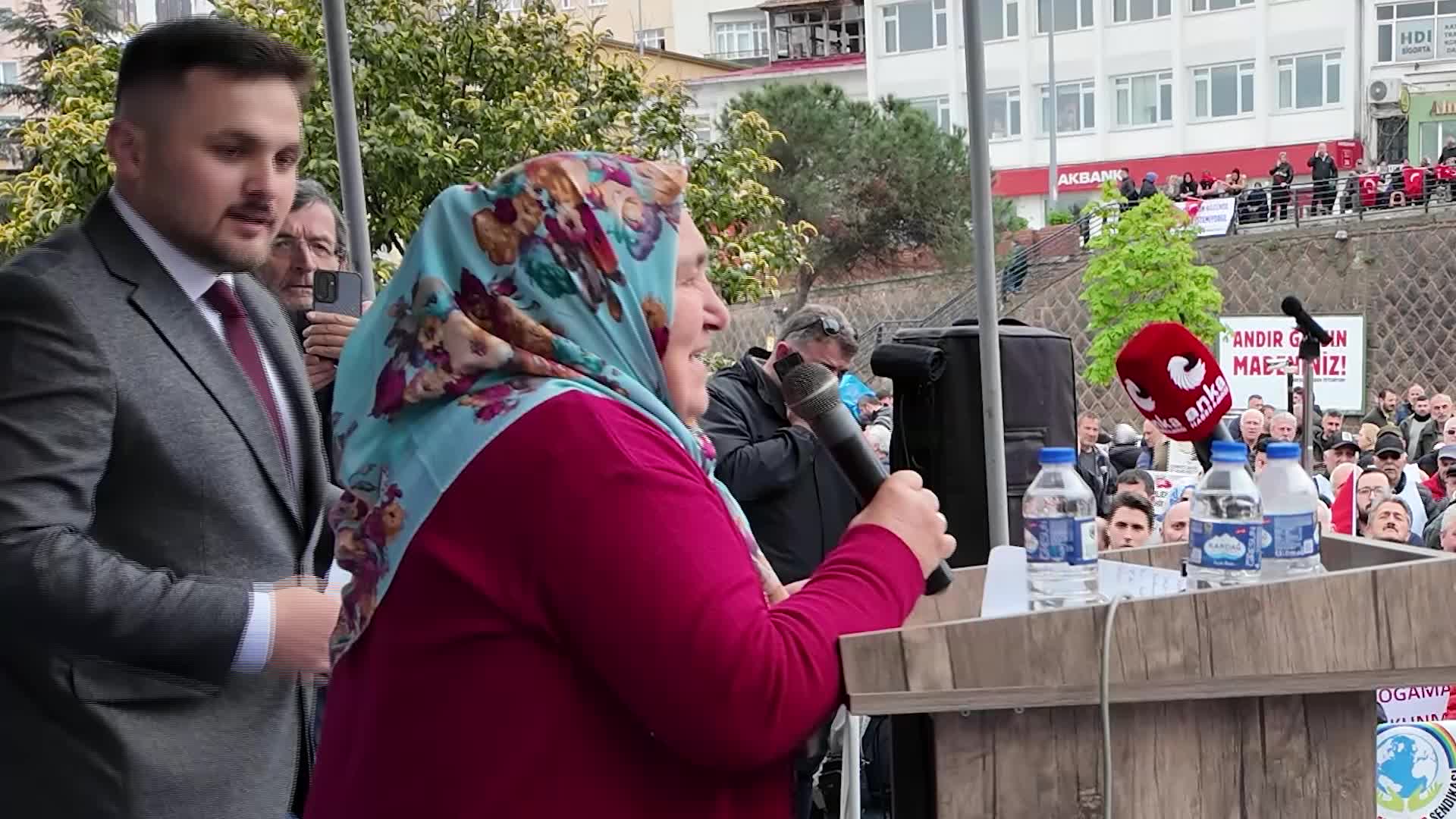 Maden tepkisi: ‘Gelsin kurumlar, bizim deremizden şöyle bir bardak su içsin’