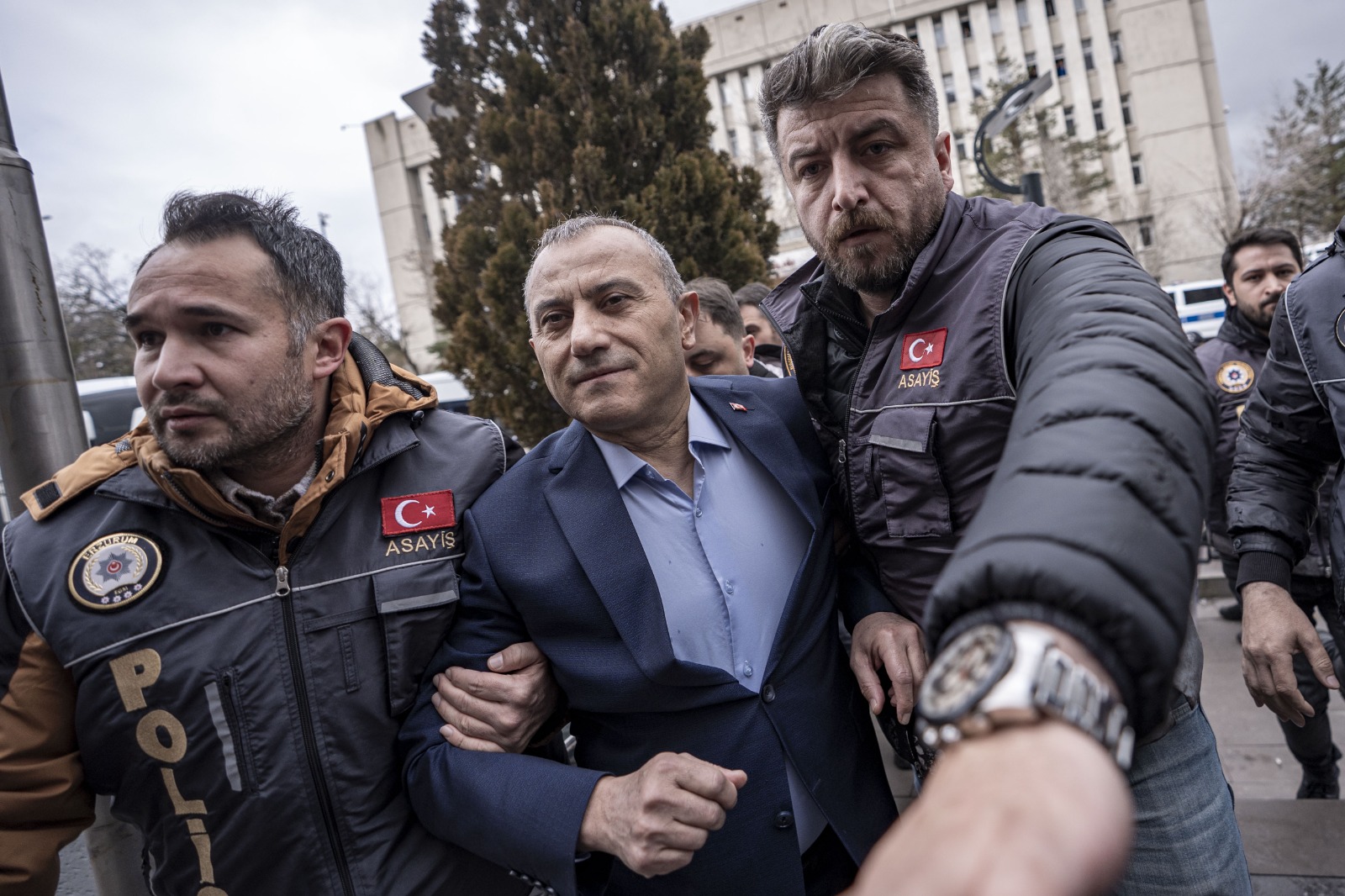 Gülistan Doku soruşturması: Eski Tunceli Valisi Sonel adliyeye sevk edildi