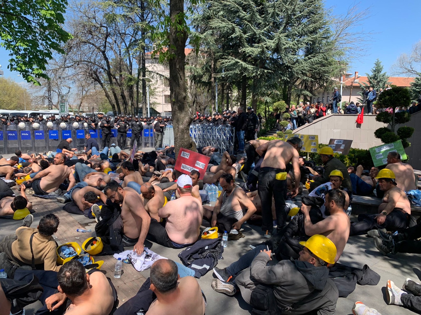 Doruk Madencilik işçilerine polis engeli: ‘Ekmeğimiz için mücadele ediyoruz’