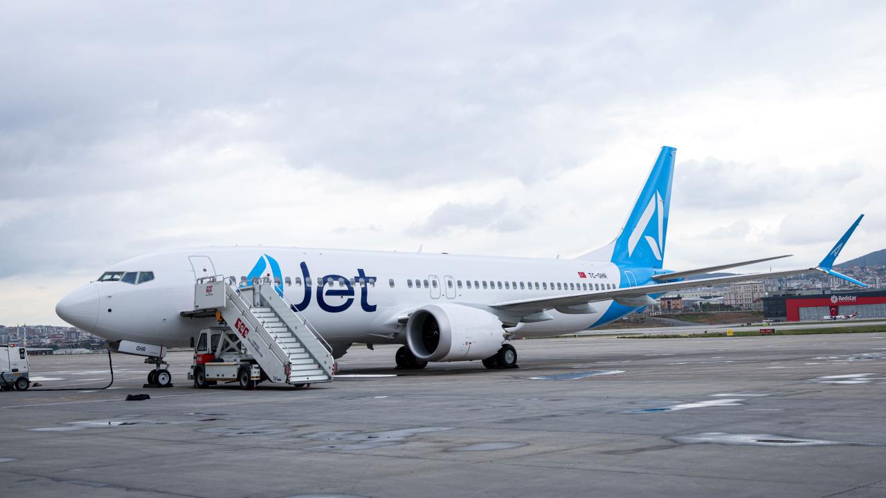 Uçakta ‘canlı bomba’ şakası yapan yolcuya 4 yıl hapis cezası