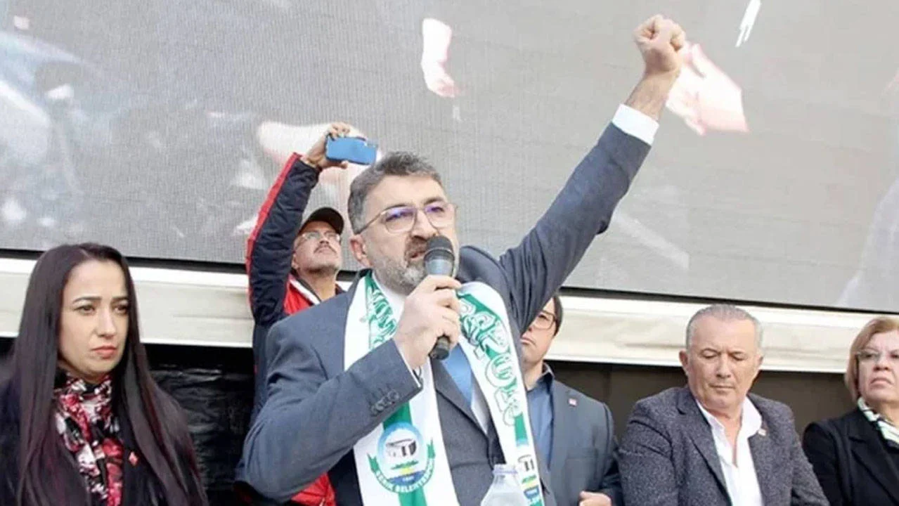 Serik Belediye Başkanı Kadir Kumbul CHP’den istifa etti