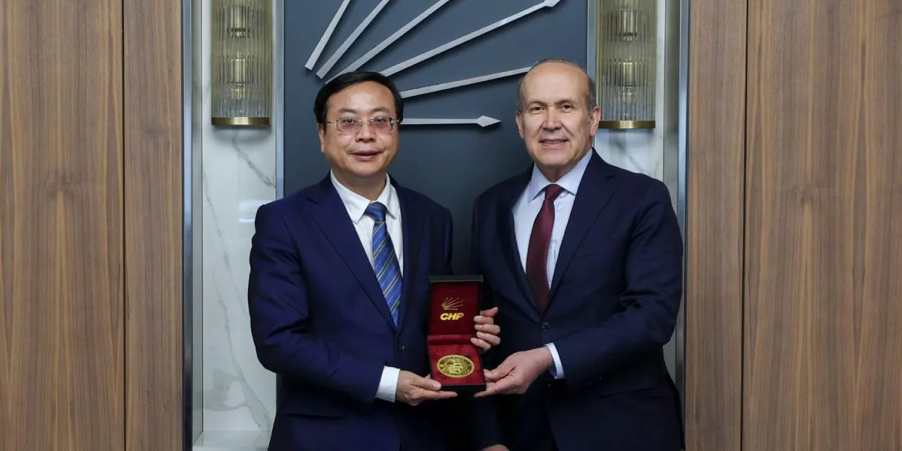 Çin Komünist Partisi heyetinden CHP’ye ziyaret