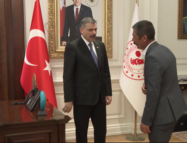 İçişleri Bakanı Çiftçi, direnişlerini kazanımla sonlandıran maden işçileriyle görüştü